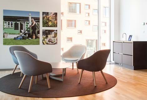 løst tæppe i filt på kontor